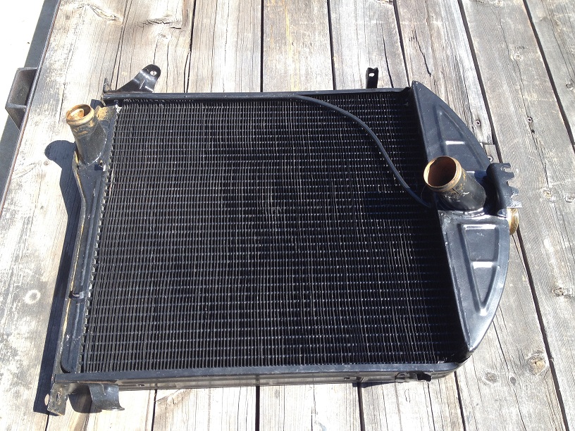 AA 29 RADIATOR 1.JPG