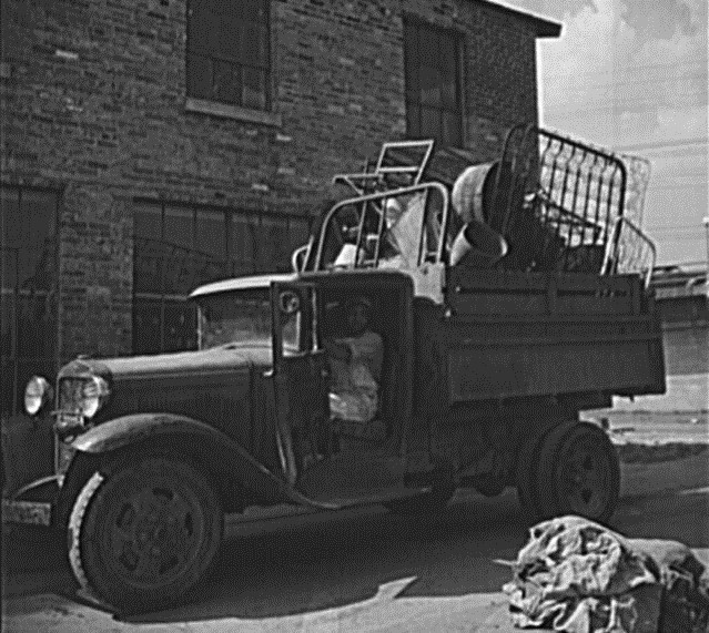 ScrapDriveDetroit1942h.jpg