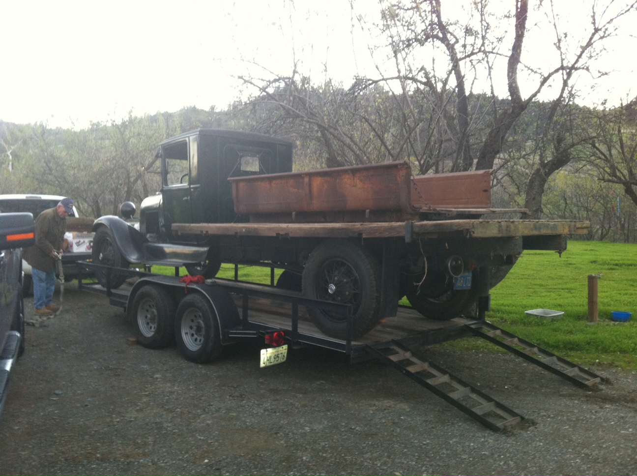 CAPAY ON TRAILER SIDE VIEW.jpg