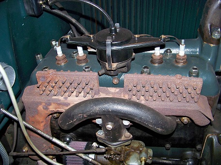 Ford AA manifold heater.JPG
