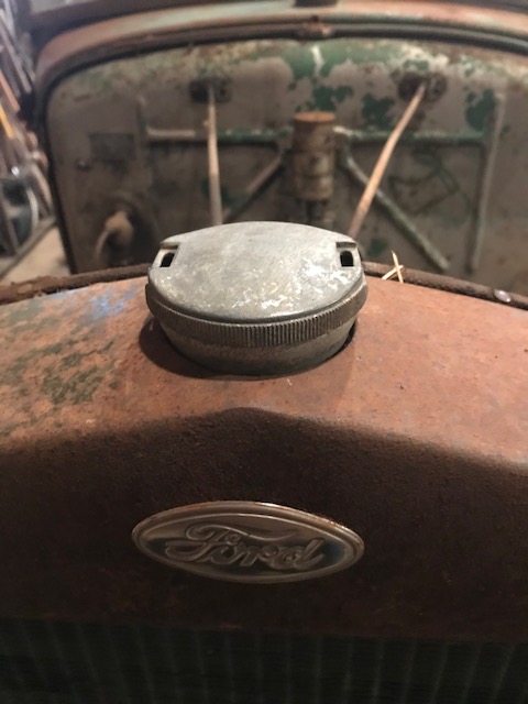 Radiator cap 1.jpg