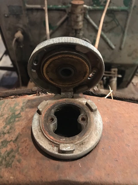 Radiator cap 2.jpg