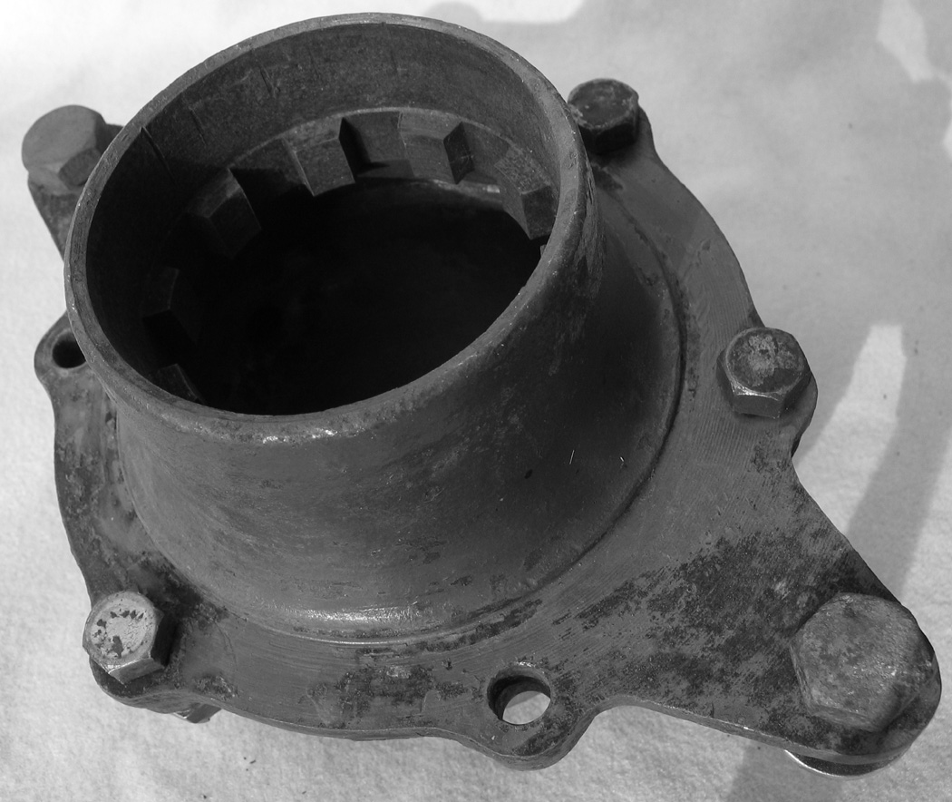 AA-4808 Coupling Shaft Housing Rear Support 2.jpg